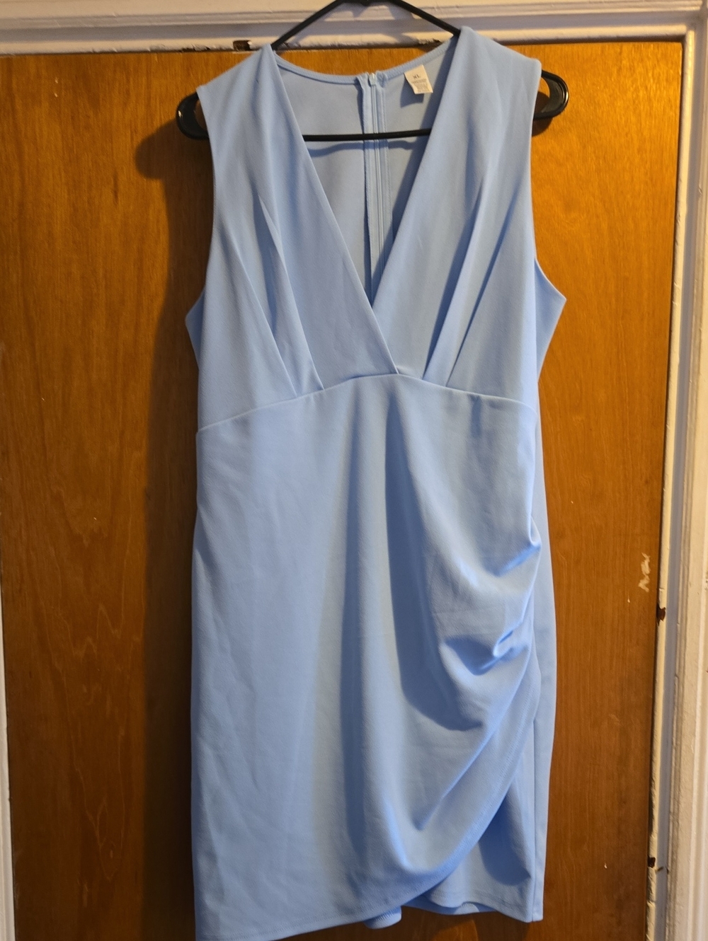 Sleeveless Light Blue V-Neck Midi Dress